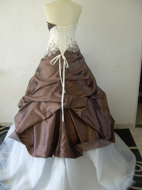 Robe de mariée chocolat ivoire