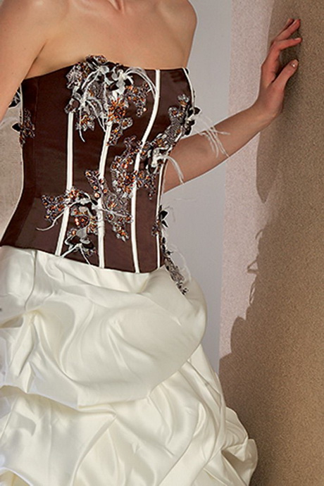 Robe de mariée chocolat ivoire