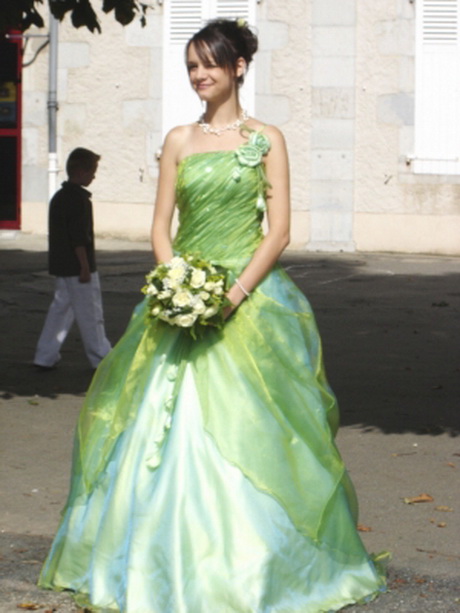 Robe de mariee verte