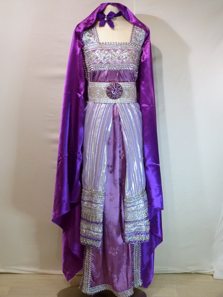 Robe kabyle brodée