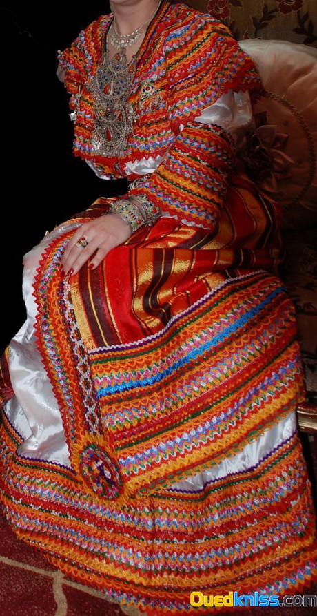 Robe kabyle traditionnel 2014