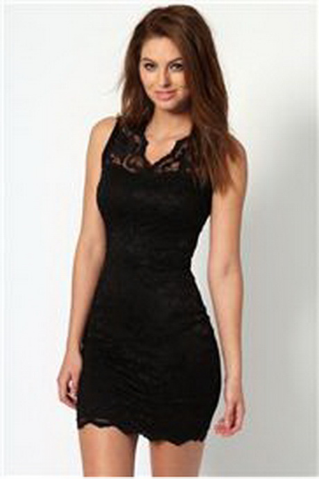 Robe noir a dentelle