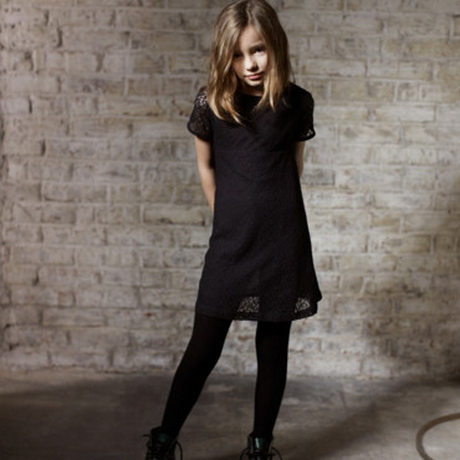 Robe noire enfant