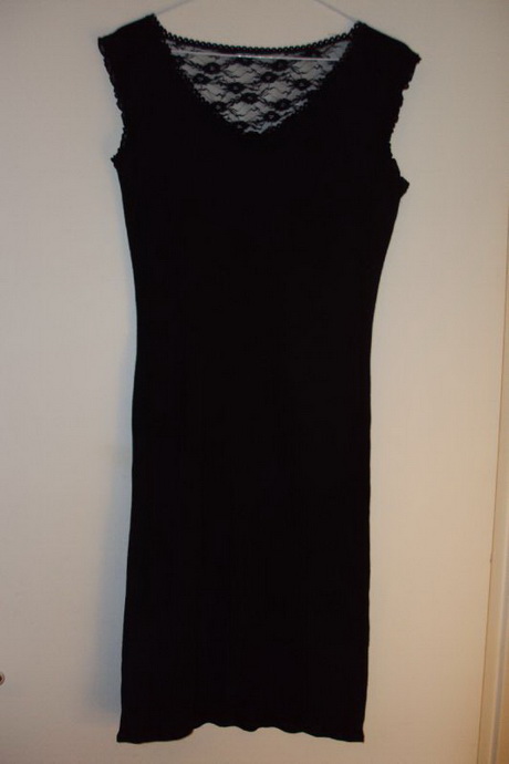 Robe noire simple