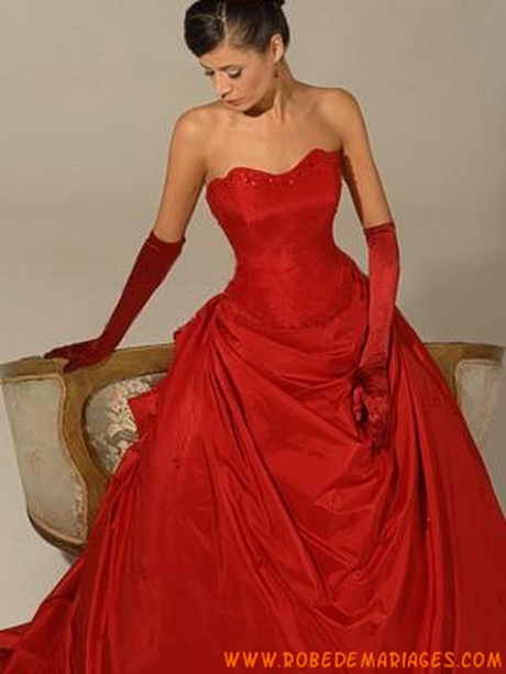 Robe rouge de mariée