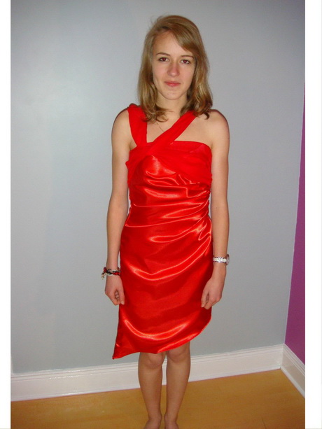 Robe satin rouge