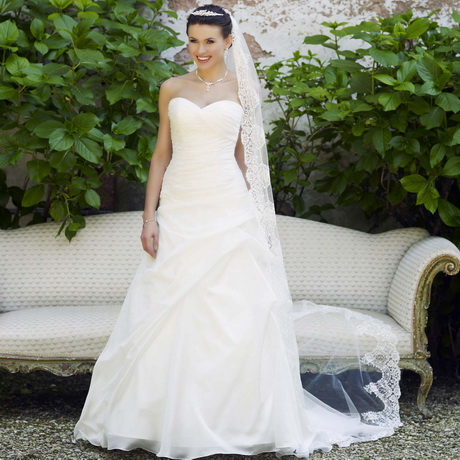 Une robe de mariée