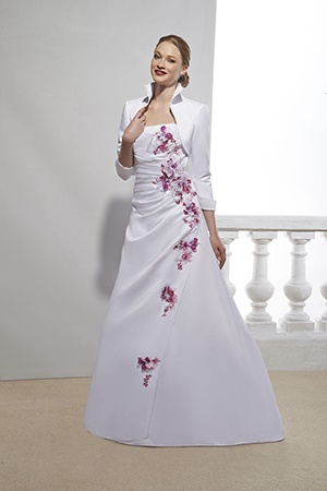Robe de mariée en couleur 2018