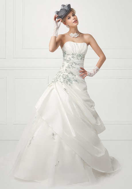 Robe de mariée en couleur 2018