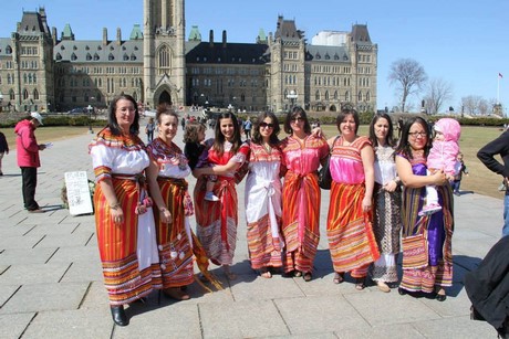 Robe kabyle moderne 2017 pour jeunes filles