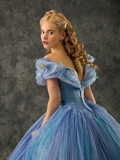 Robe cendrillon film 2019