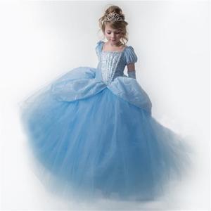 Robe de cendrillon film 2019