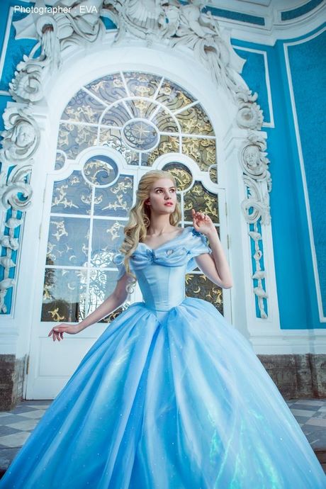 Costume cendrillon 2022