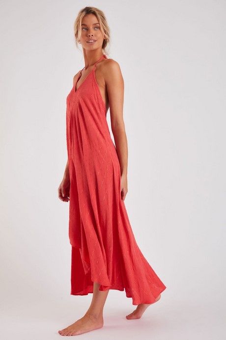 Robe rouge hiver 2022