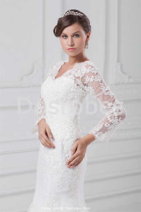 Robe blanche dentelle manche longue