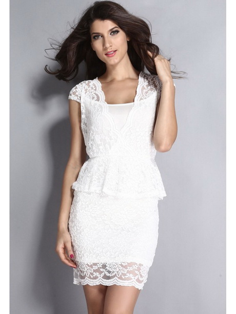 Robe courte blanche dentelle