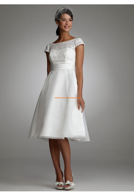 Robe courte dentelle mariage