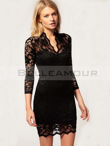 Robe courte en dentelle noire