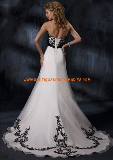 Robe de mariée dentelle noire