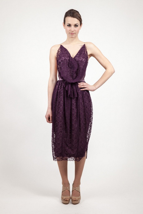 Robe dentelle mauve