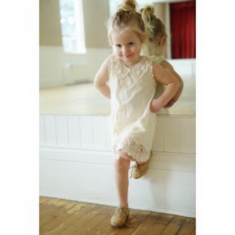 Robe enfant dentelle