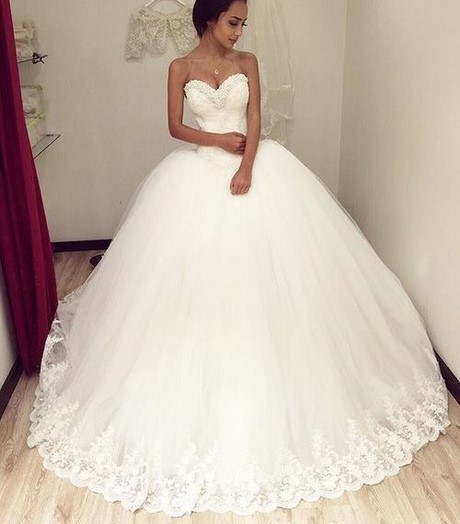 Robe blanche de princesse