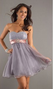 Robe cocktail grise pour mariage