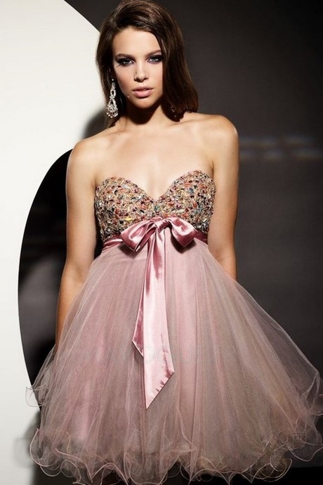 Robe courte de princesse