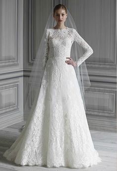 Robe de mariée avec manche longue