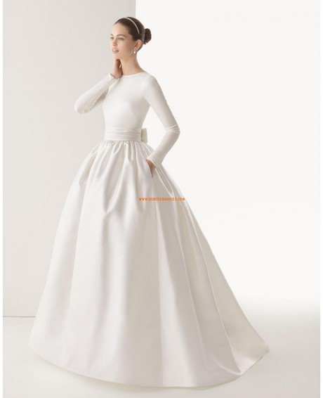 Robe de mariée avec manches longues