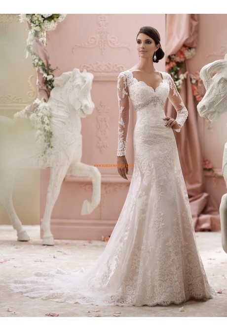 Robe de mariée dentelle longue traine