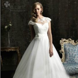 Robe de mariée manche courte