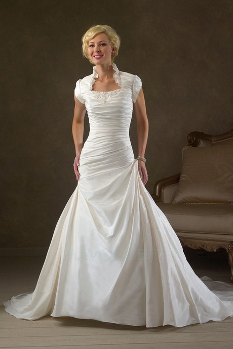 Robe de mariée manche courte