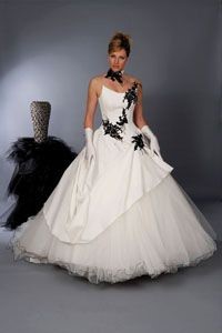 Robe de mariée noir et blanc