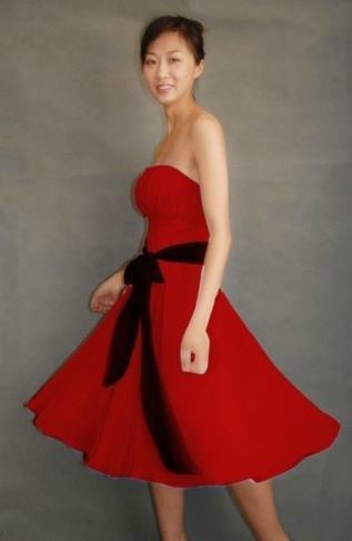 Robe de temoin rouge