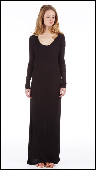 Robe longue noire manches longues