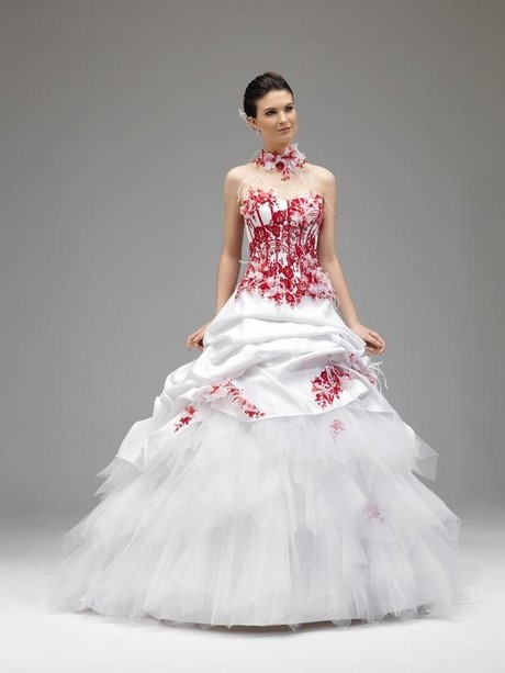 Robe mariée rouge et blanche