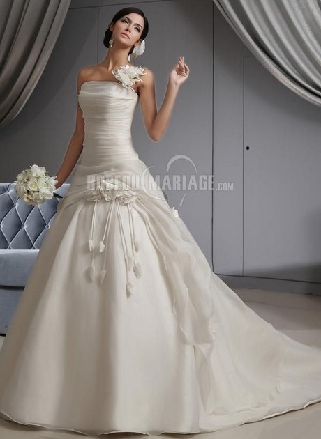 Robe mariee princesse longue traine