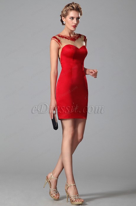 Robe rouge cocktail courte