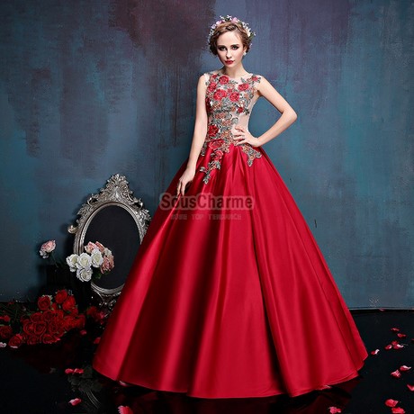 Robe rouge de princesse