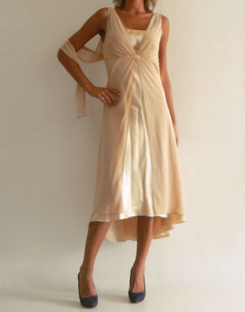 Robe beige pour mariage