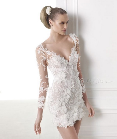 Robe courte mariage dentelle