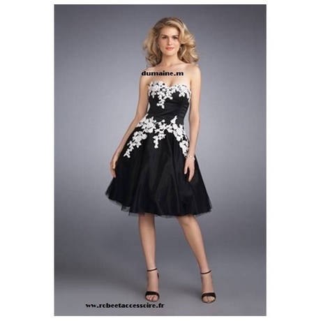 Robe de cocktail courte noire et blanche