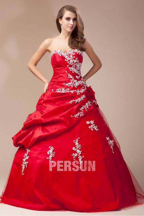 Robe rouge et blanche pour mariage