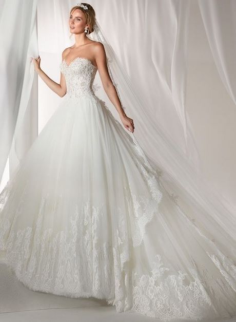 Robe de cendrillon 2021