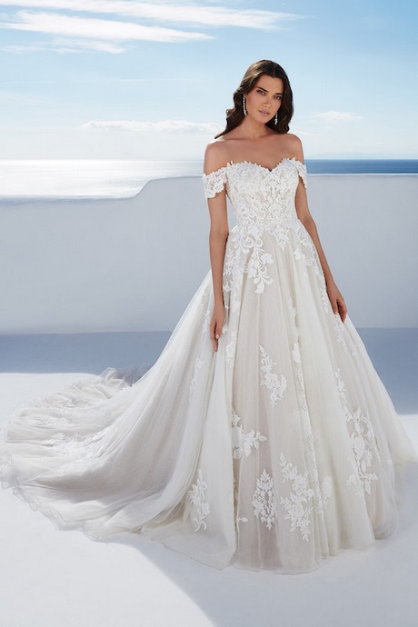 Robe de dentelle 2021