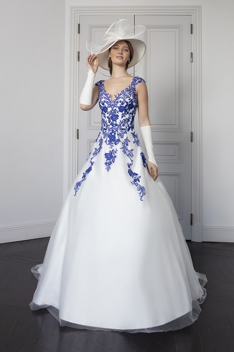 Robe de mariée en couleur 2021