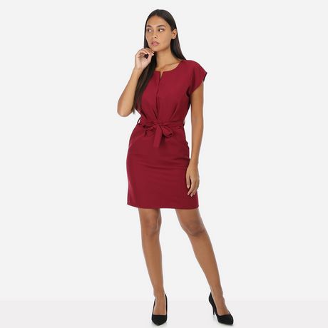 Robe rouge bordeaux courte