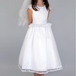 Robe blanche pour 1er communion