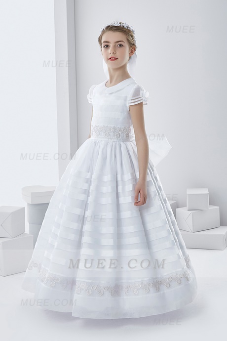 Robe communion moderne